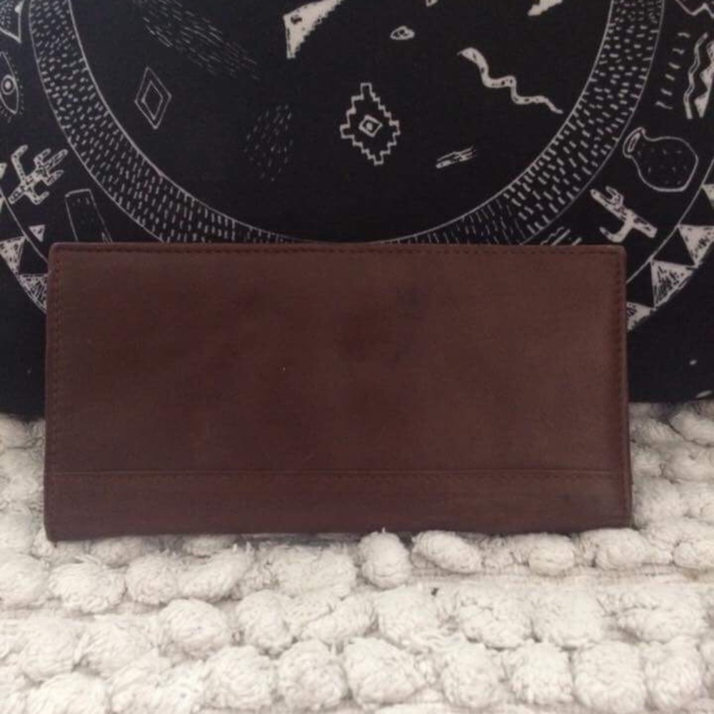 VINTAGE BROWN LEATHER WALLET
